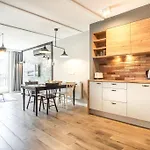 Szpitalna 9