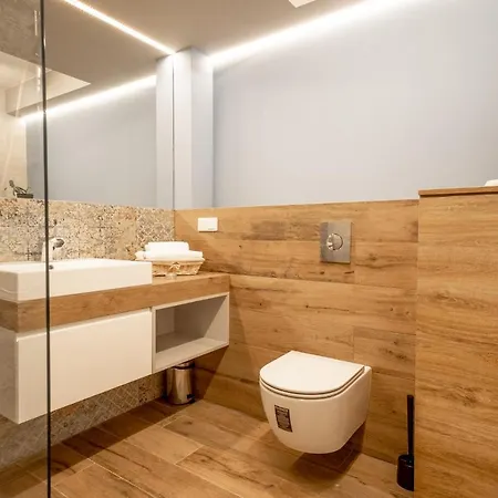 Apartment Szpitalna 9 *